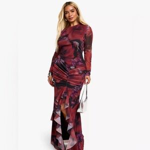 NWT Cleo Floral Long Sleeved Dress